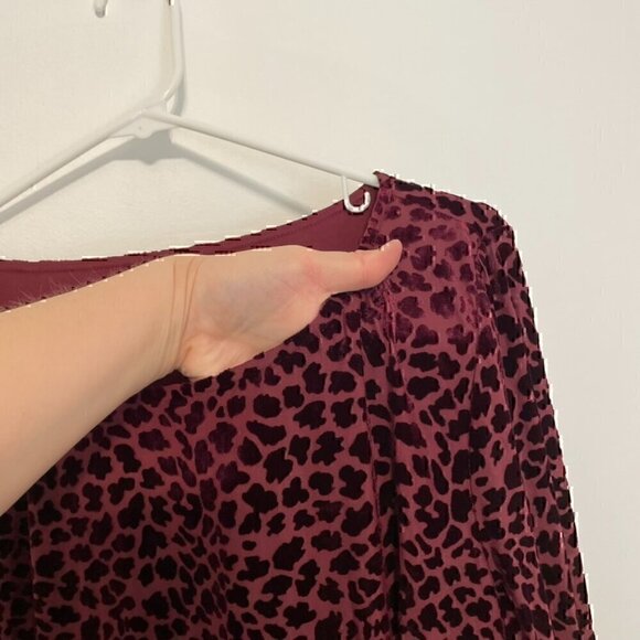 TALBOTS Burnout Flounce Sleeve Top Burgundy Maroon Cheetah Leopard 3/4 Sleeve L - Picture 6 of 12